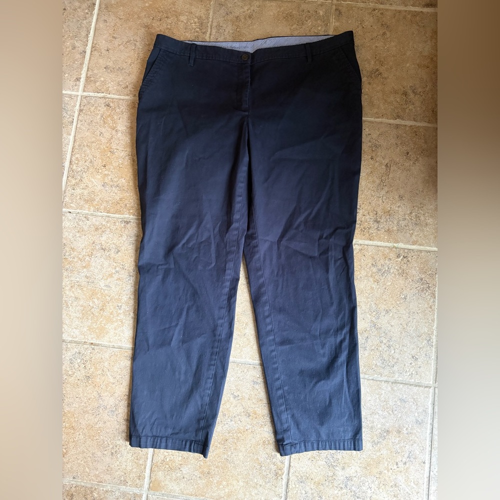 TALBOTS Woman’s Dark Blue High-Rise Relaxed Cropped Chinos, Size: 16W